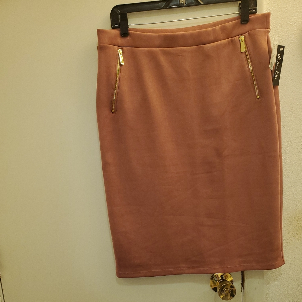 Olivia Blu Dark Blush Pink Suede Zip Pocket Skirt